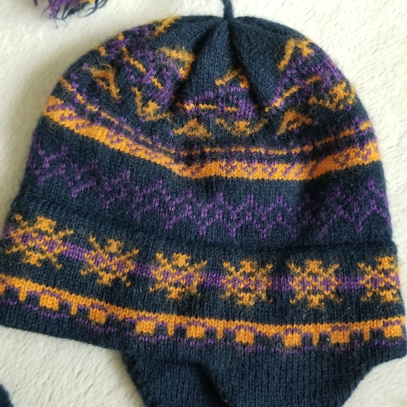 🇨🇦 Vintage AARDVARK 100% Wool Beanie Toque - Picture 2 of 9